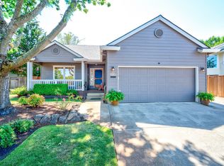 1868 NW Poppy Hills Dr, McMinnville, OR 97128