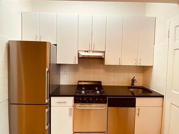 5th image of 447 W 56th St #3RE