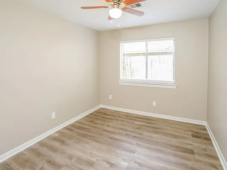17311 Modbury St — Photo 12