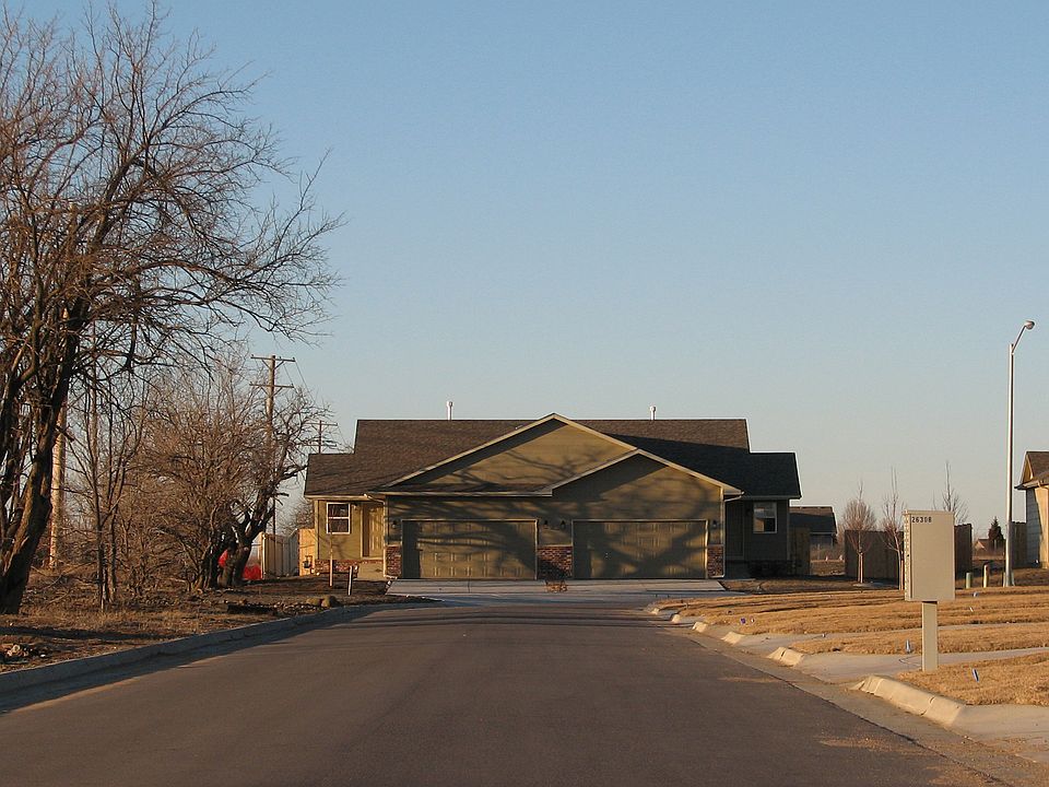Right side of Townhouse