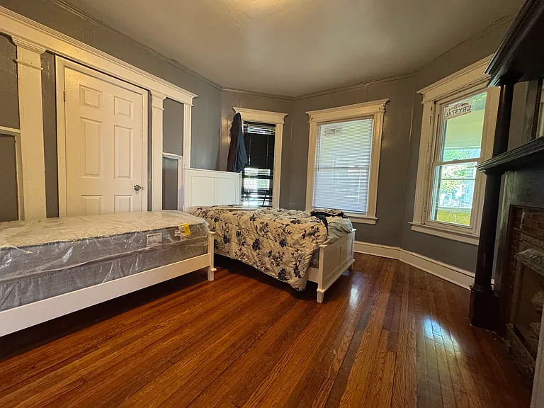27-29 Norfolk St #1 — Photo 5