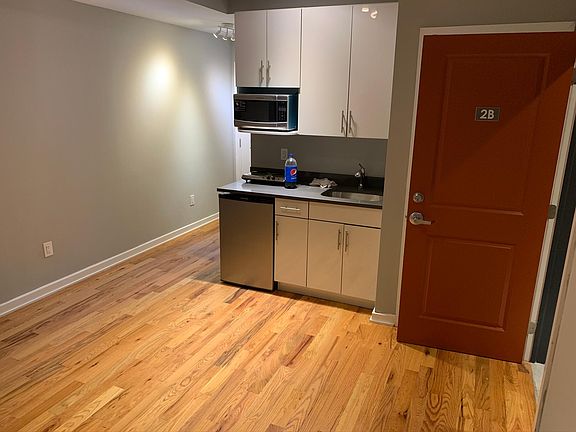 3rd image of 531 N Budd St #12B