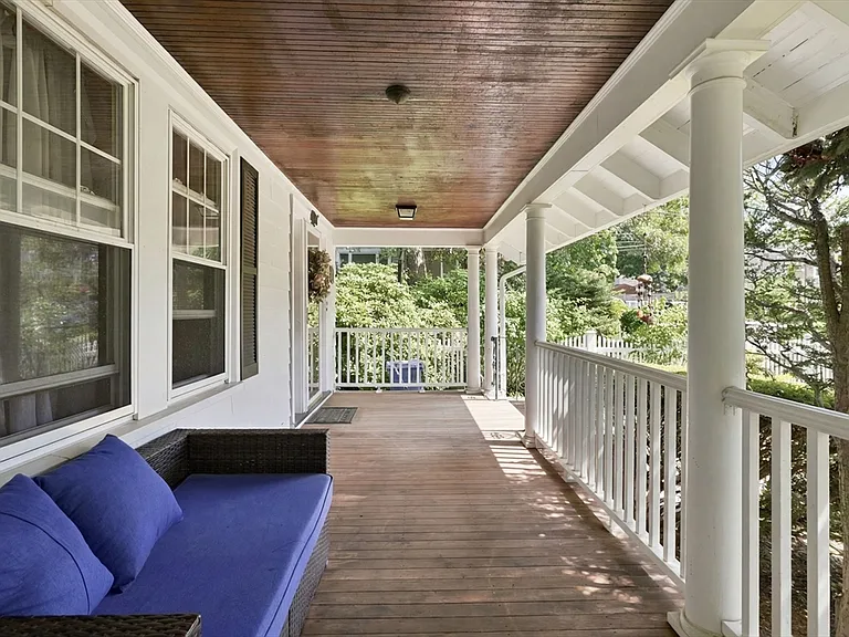 42 Norway Park — Photo 31