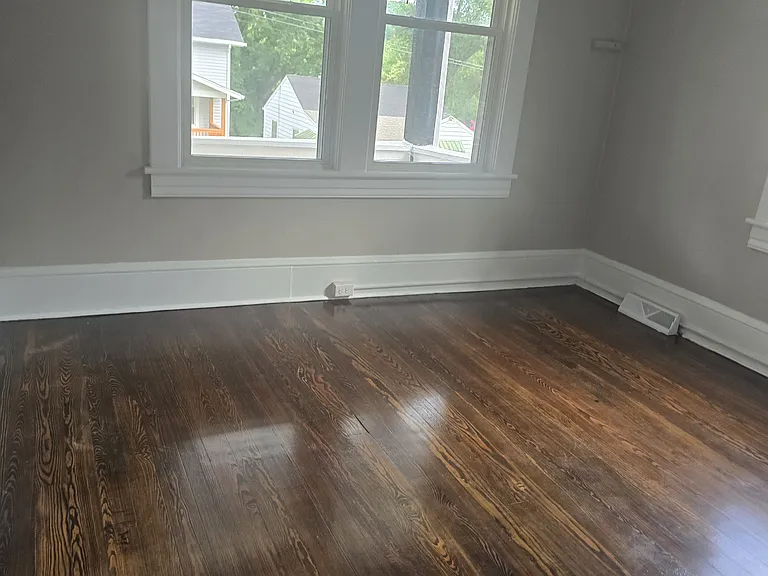 670 Morrill Ave SE — Photo 8