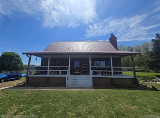 6827 Lapeer Rd, Kimball, MI 48074