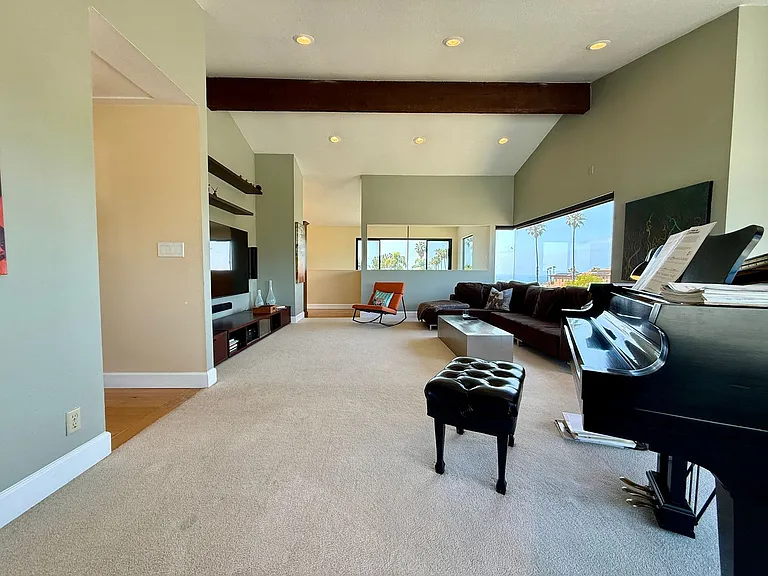 4221 Hill St — Photo 13