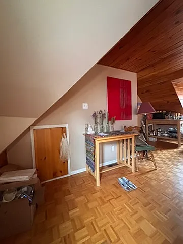 488 Gilmour St #3 — Photo 2