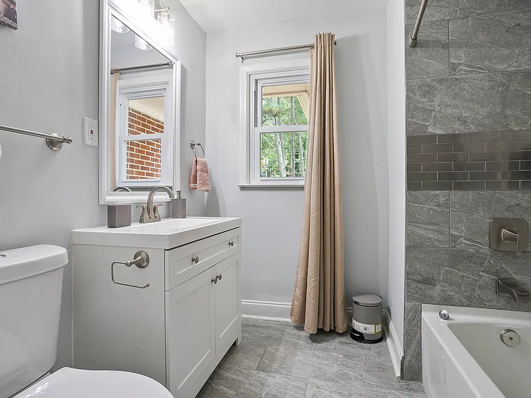 515 Lynhurst Dr SW — Photo 25
