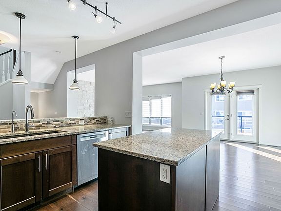 7915MASTERSBLVD-9838-HDR_02282022