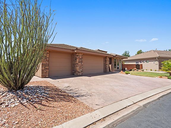 3rd image of 140 N Tuacahn Dr #73