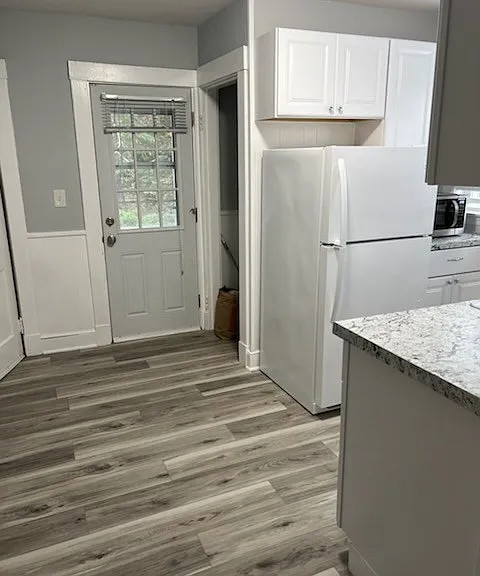 75 Sterling St #A — Photo 6