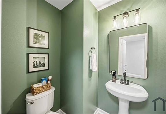 5th image of 18933 Porchlight Ct
