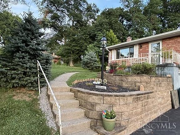 2nd image of 6121 Connie Ln
