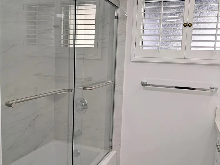 630 W Huntington Dr #103 — Photo 20