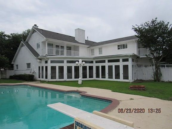 2nd image of 1705 Dakota Dr