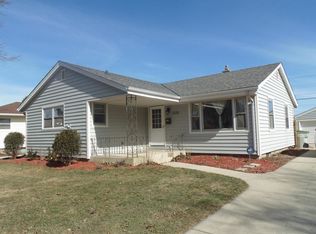 5376 N 103rd St, Milwaukee, WI 53225