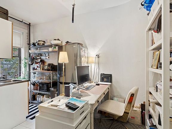5th image of 149 W 12th St APT 32
