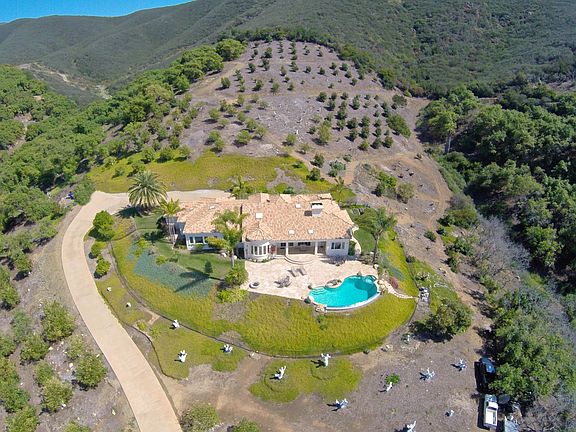 3rd image of 1770 La Plaza Dr