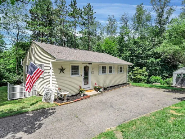 9 Samson Pl, Granville, OH 43023