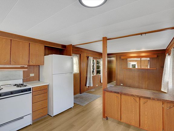 4th image of 17327 E 3rd Ave