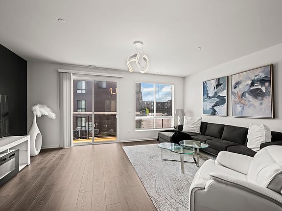 5th image of 2325 Venture Dr