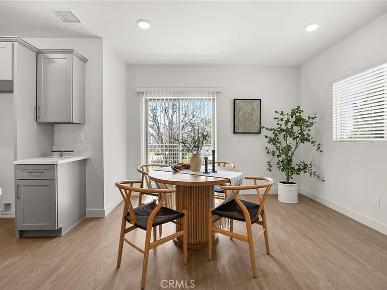 2109 N White Ave #2109A — Photo 11