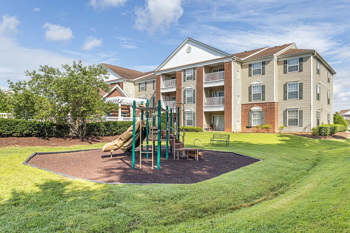 Building Photo - Westbury Farms