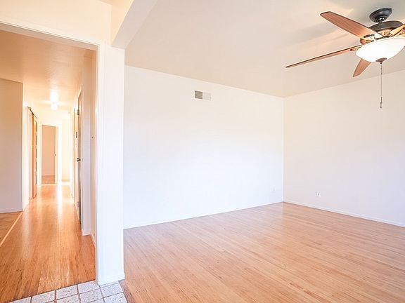 4th image of 1637 Yellowstone St