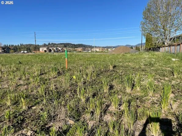 2275 NW Fendle Way, McMinnville, OR 97128