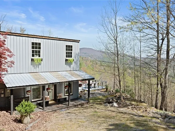 3086 Summit Road, Purlear, NC 28665