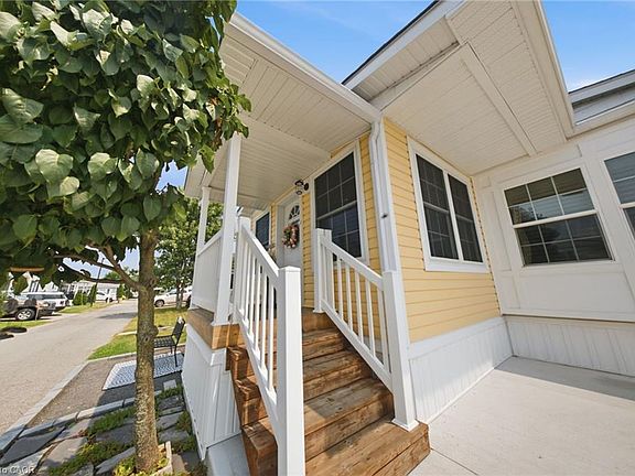 4th image of 3033 Townline Rd #222