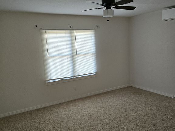 5th image of 1306 Mount Vernon Ave