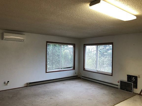 4th image of 1300 Mount Brynion St