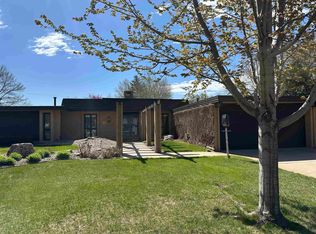 1254 Heritage Pl, Hastings, NE 68901