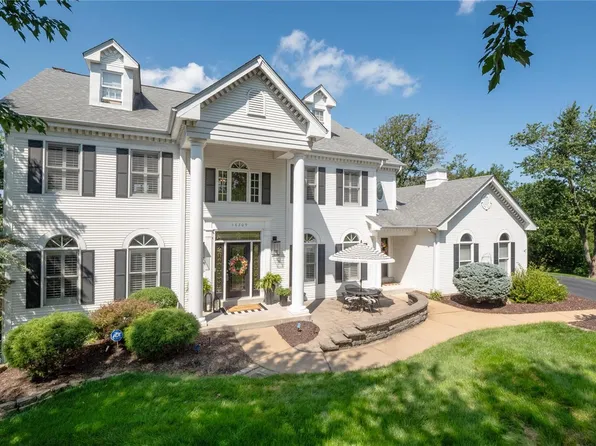 16209 Valley Estates Ct, Chesterfield, MO 63005