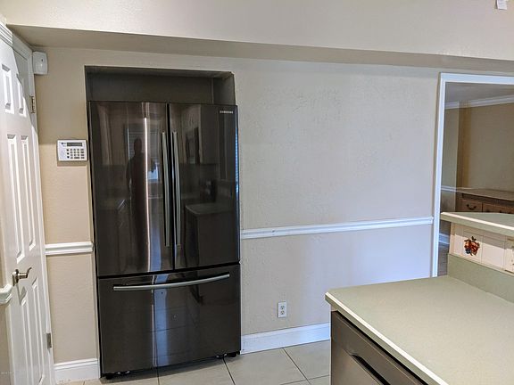 5th image of 1328 Phillips St