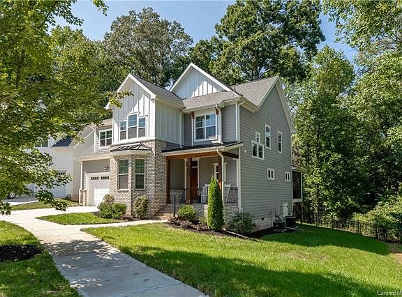 2nd image of 16332 Autumn Cove Ln