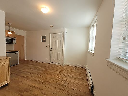 5th image of 747 Greenwich St APT 1
