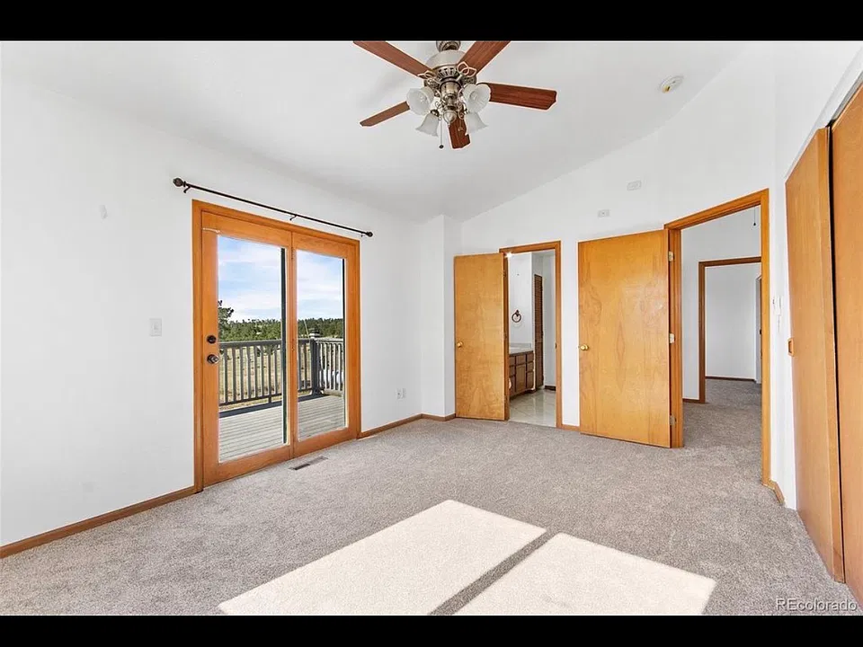 23277 Jade Cir