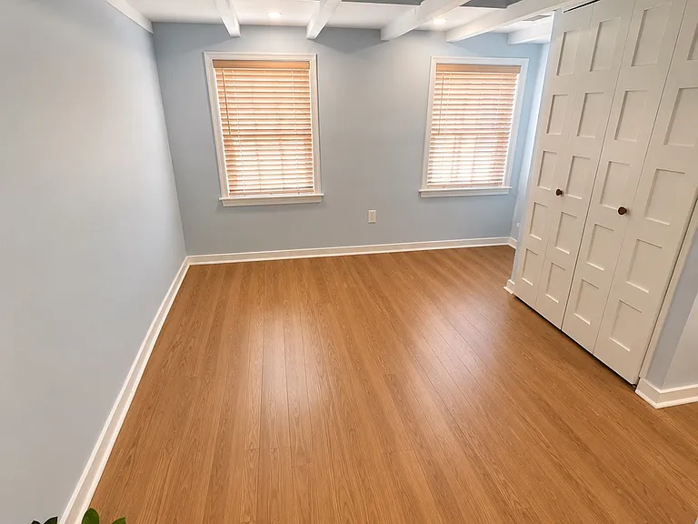 804R S 6th St #D — Photo 11