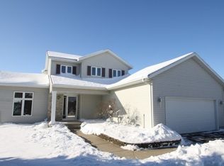 2838 Brooks Ridge Dr, Sun Prairie, WI 53590