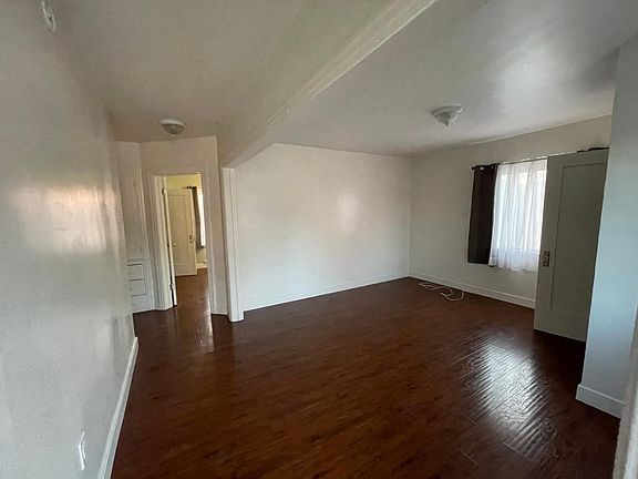 5th image of 2324 W 25th St