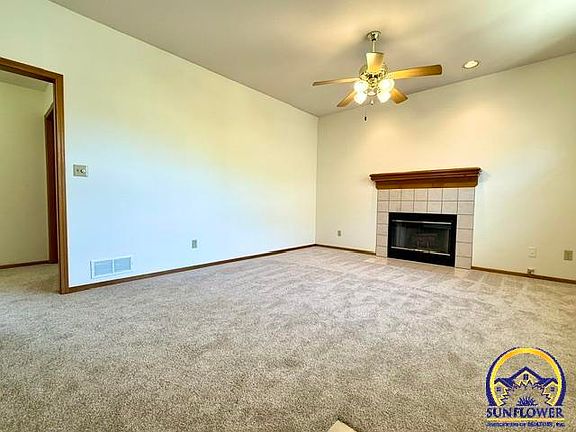 5th image of 4711 Hearthside Dr