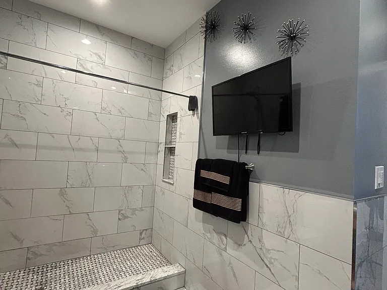 2301 W Cumberland St — Photo 11