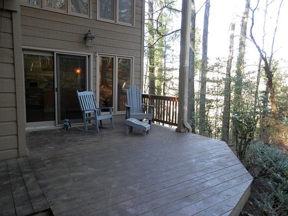 3rd image of 1512 Mountain Circle Dr