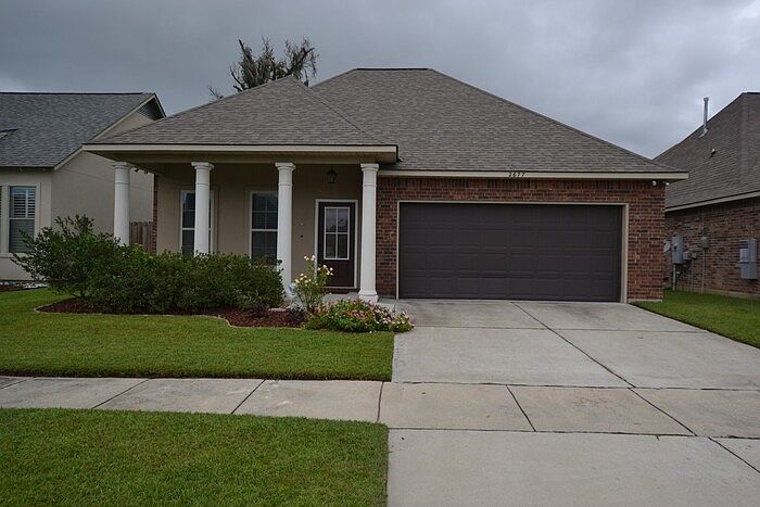 1st image of 2677 Arceneaux Ave