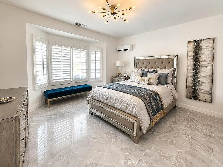 2 bed, 1128 sqft, $4,995 — Photo 2