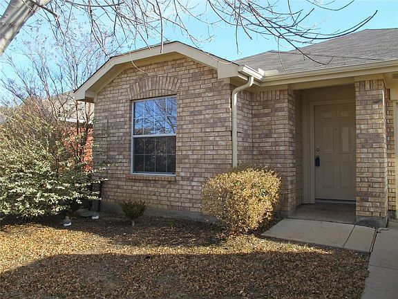 4th image of 3516 Chapel Hill Ln
