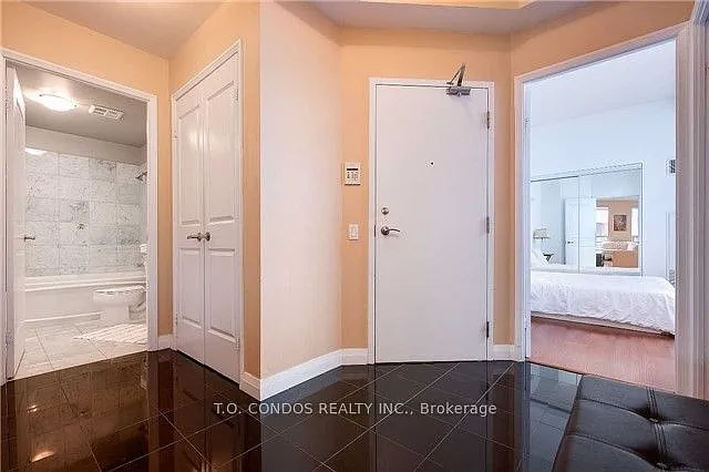1121 Bay St #2001 — Photo 14