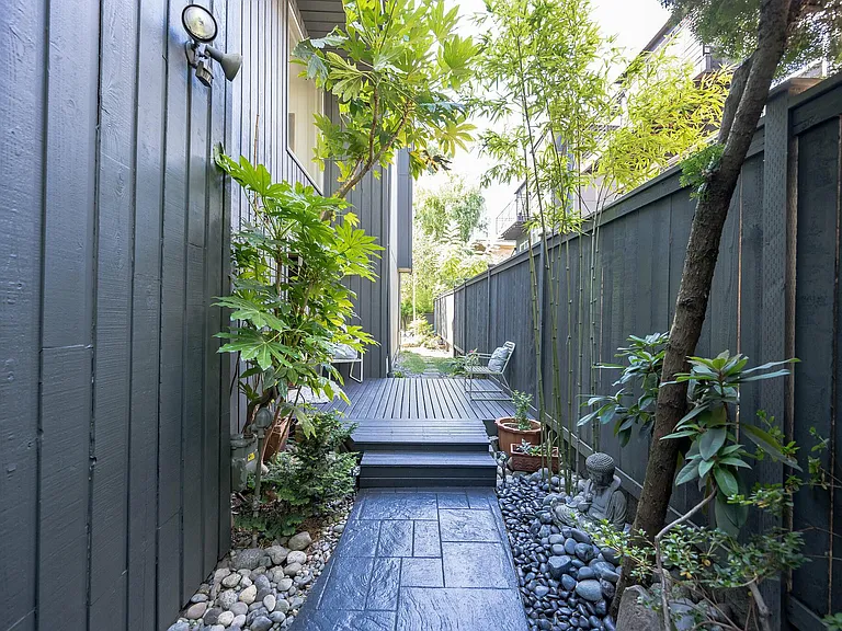 3107 E Yesler Way #B — Photo 2